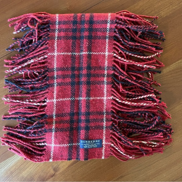 Burberry Scarf - Picture 3 of 6